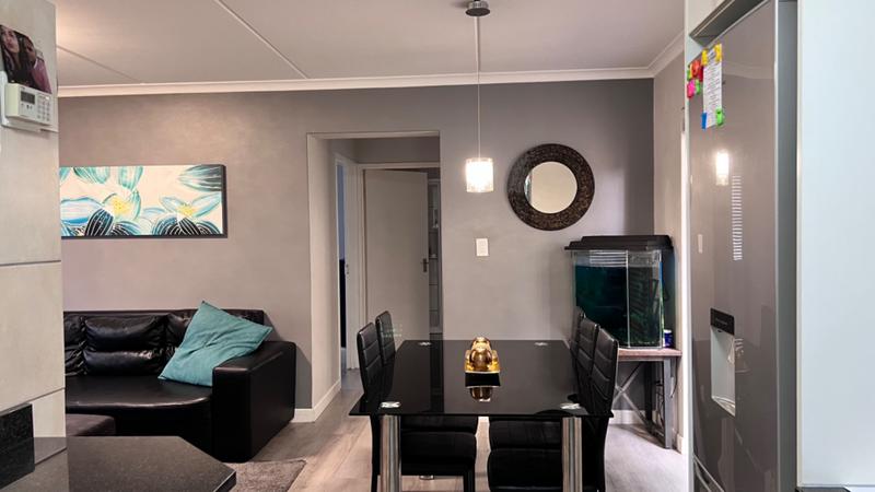 2 Bedroom Property for Sale in Burgundy Estate Western Cape